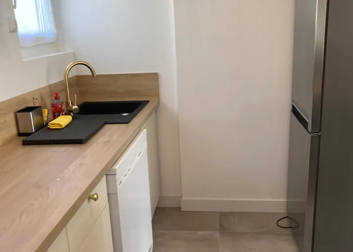 La Maison Des Reves T4 Avec Jardin Holiday home Poitiers